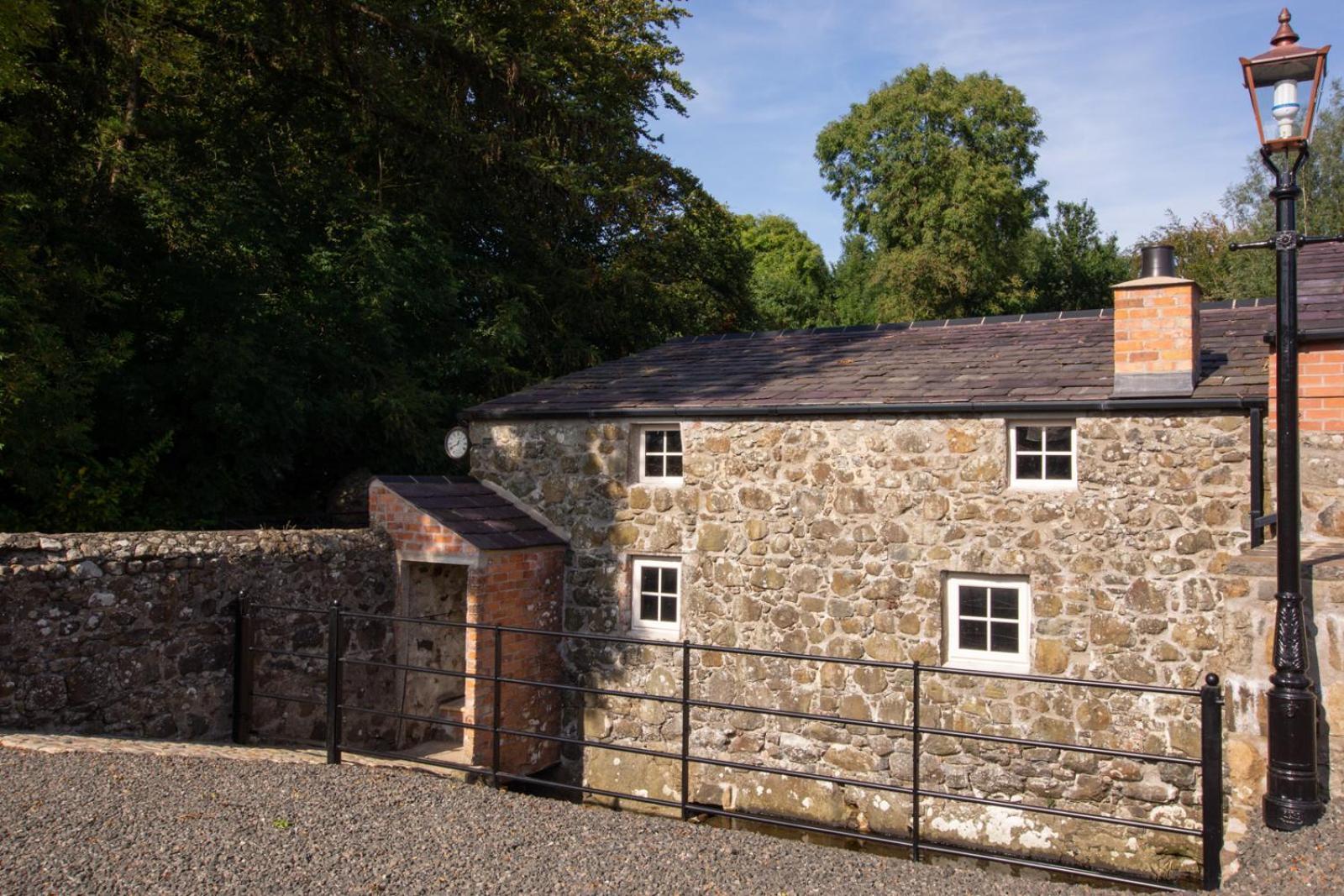 Millbrae Lodges Belfast Esterno foto
